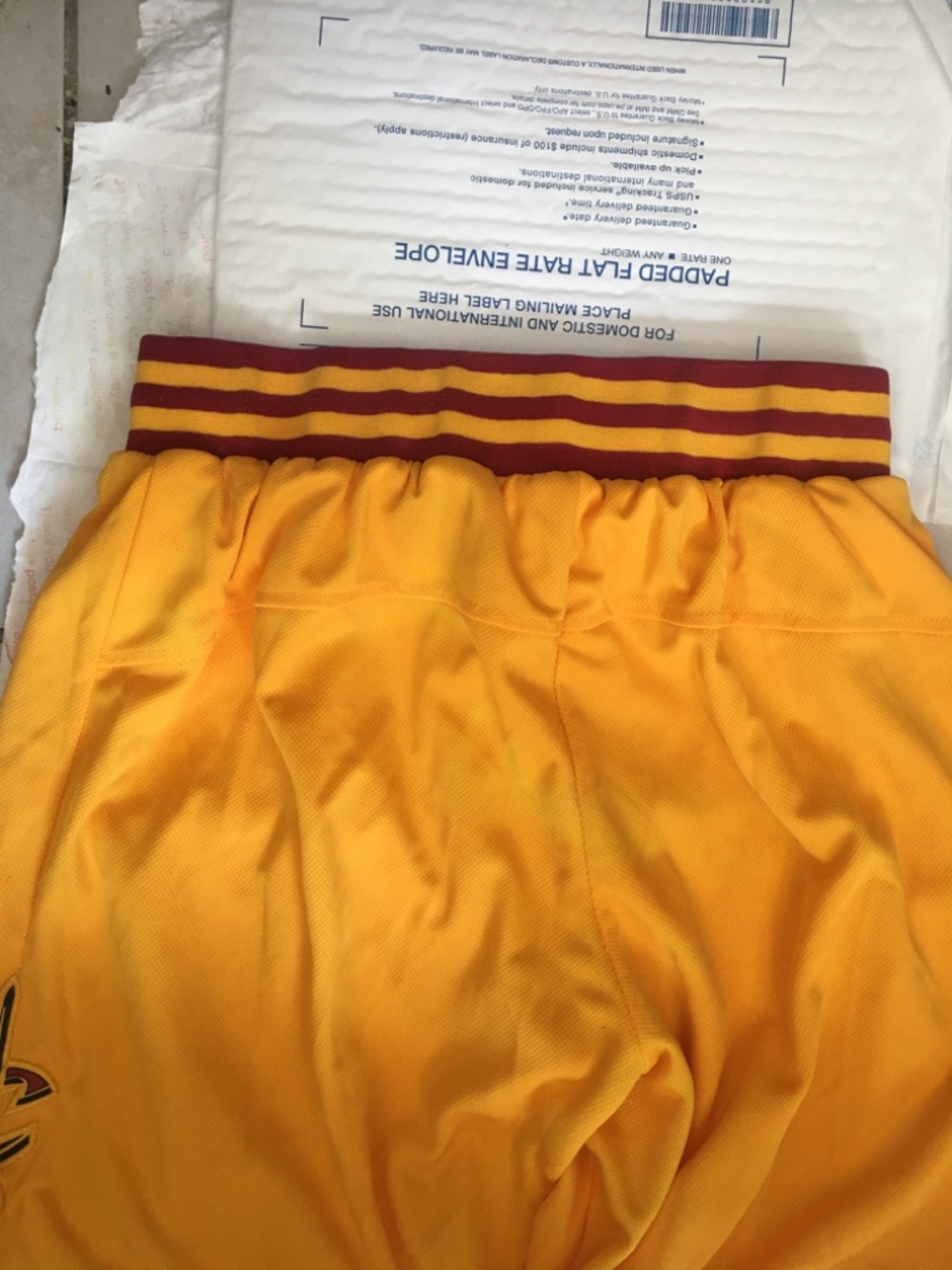 Men’s NBA Authentic adidas Cleveland Cavaliers Gold Shorts Size Small - Picture 15 of 16